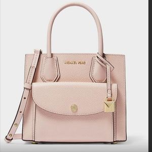 Brand New Michael Kors Mercer Medium Pocket Messenger Bag